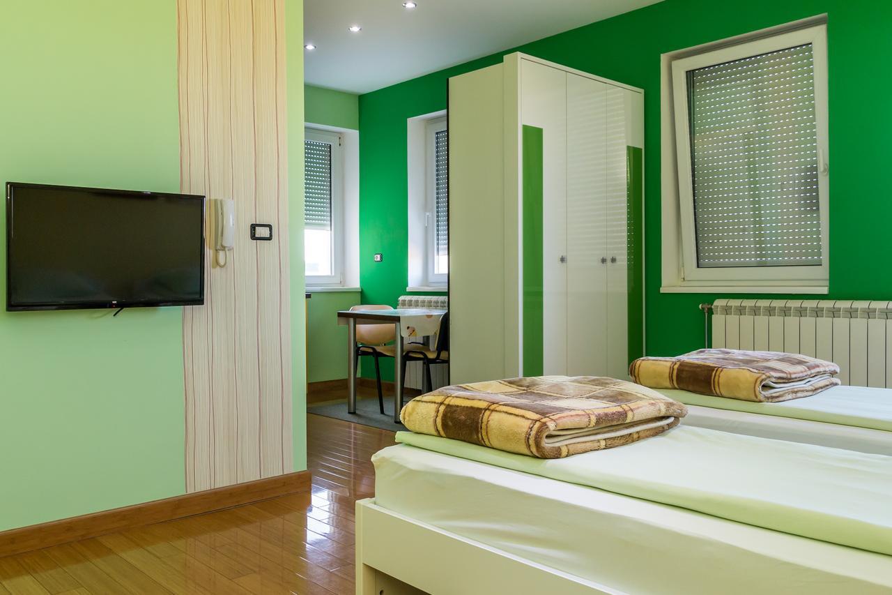 Kalanj Apartmani I Sobe Βελιγράδι Εξωτερικό φωτογραφία