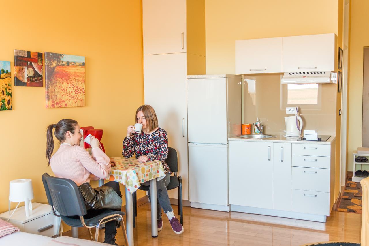 Kalanj Apartmani I Sobe Βελιγράδι Εξωτερικό φωτογραφία